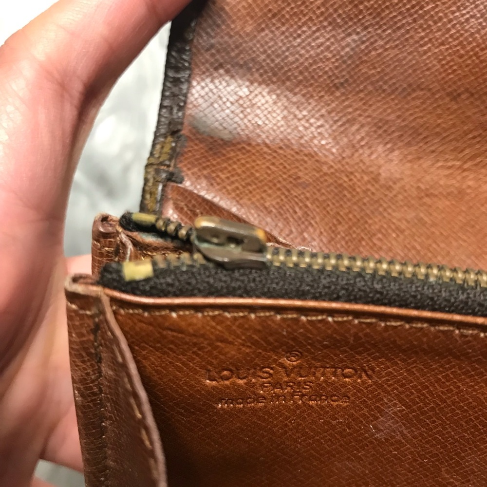 AUTH Vintage Louis Vuitton Sarah Wallet 852 - Picture 5 of 6